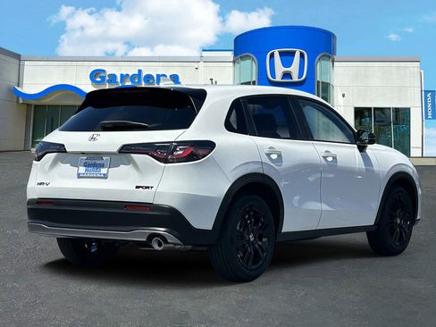 Certified 2026 Honda HR-V Sport image 6