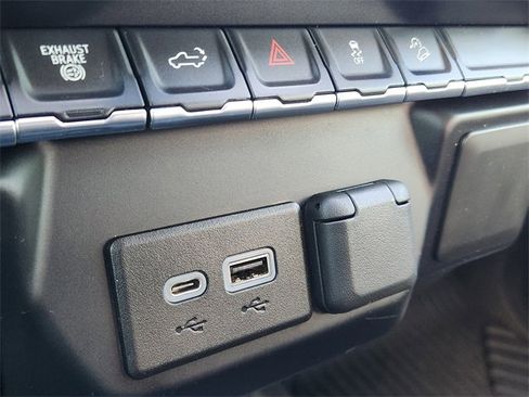 Used 2021 Chevrolet Silverado 3500 LT w/ Convenience Package image 25