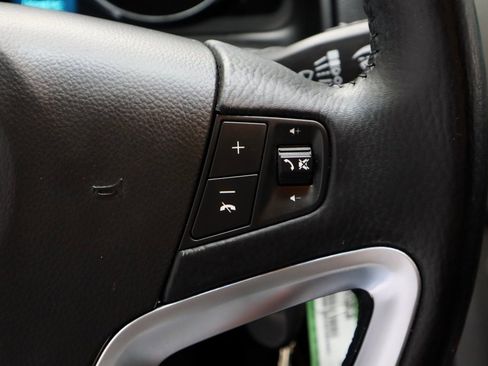 Used 2014 Chevrolet Captiva Sport LS image 29