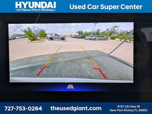 Used 2025 Chevrolet Trax LT w/ Driver Confidence Package FWD image 22