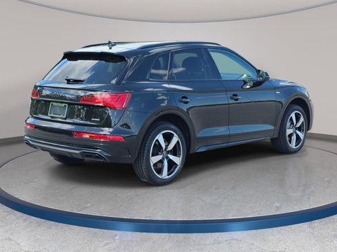 Used 2023 Audi Q5 2.0T Premium Plus w/ Premium Plus Package AWD/4WD image 5