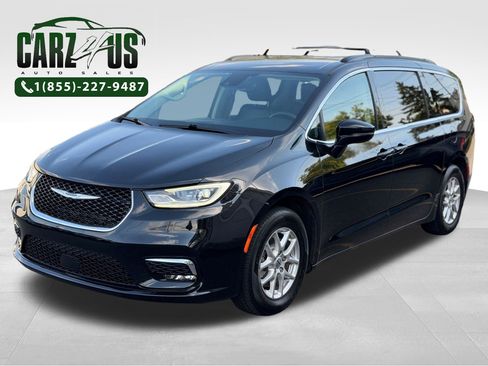 Used 2022 Chrysler Pacifica Touring-L FWD image 1