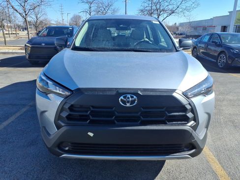 Used 2026 Toyota Corolla Cross L image 2