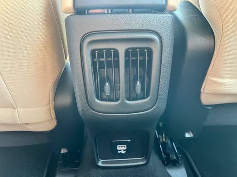 Used 2018 Jeep Compass Sport AWD/4WD image 21