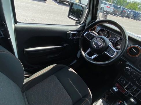 Used 2021 Jeep Gladiator Mojave AWD/4WD image 23