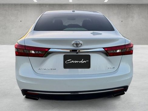Used 2018 Toyota Avalon XLE Premium image 15