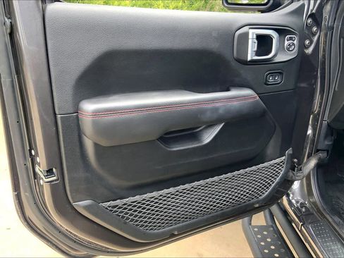 Used 2021 Jeep Wrangler Unlimited Rubicon AWD/4WD image 22