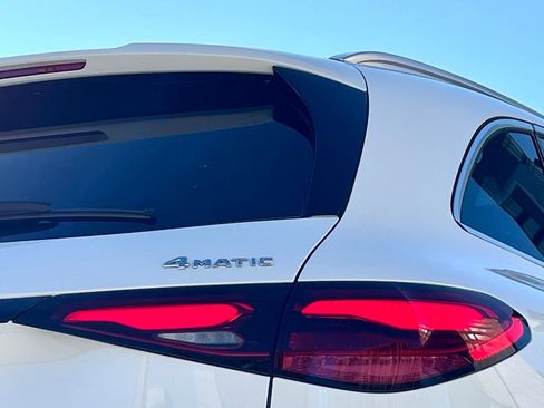 Certified 2026 Mercedes-Benz GLC 300 4MATIC image 9