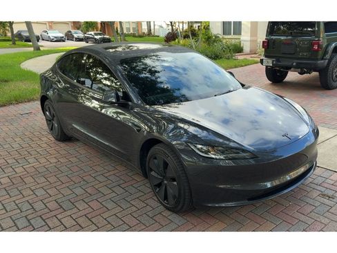 Used 2025 Tesla Model 3 Long Range RWD image 2