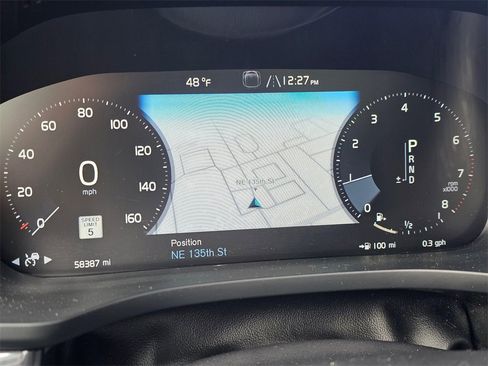 Used 2019 Volvo XC60 T6 Momentum w/ Advanced Package image 27