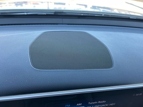 Used 2022 Mercedes-Benz GLC 300 image 32