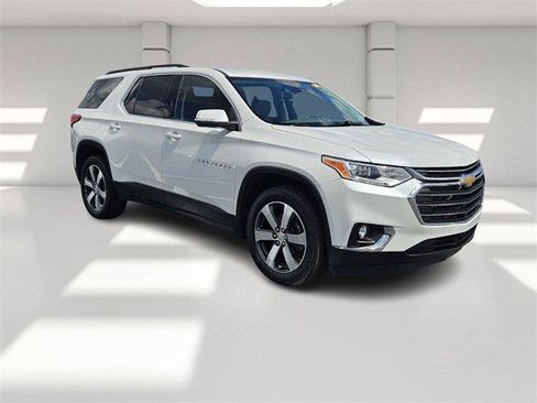 Certified 2021 Chevrolet Traverse LT w/ LT Premium Package image 7