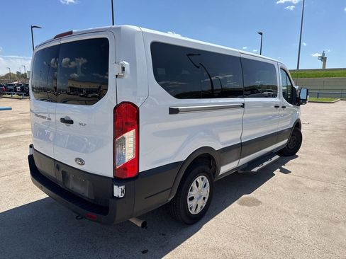 Used 2023 Ford Transit 350 XLT image 9