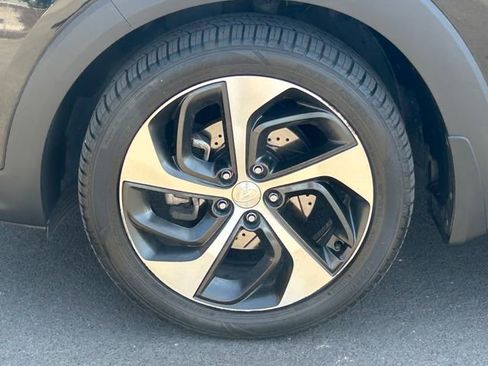 Used 2016 Hyundai Tucson Limited w/ Option Group 03 AWD/4WD image 13