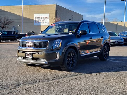 Used 2022 Kia Telluride SX w/ SX Prestige Package image 5