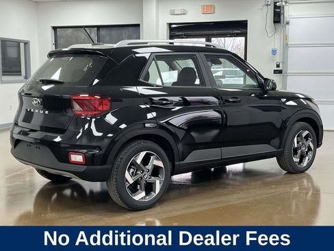 New 2026 Hyundai Venue SEL FWD image 5