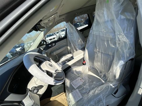New 2025 Volvo XC60 T8 Plus w/ Protection Package Premier image 10
