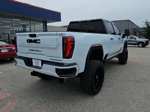 Used 2026 GMC Sierra 2500 Denali Ultimate AWD/4WD image 8