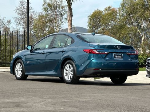 Used 2026 Toyota Camry LE FWD image 5