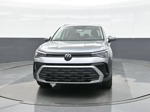 New 2026 Volkswagen Taos SE AWD/4WD image 2