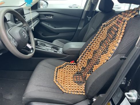 Used 2023 Honda Accord LX image 19