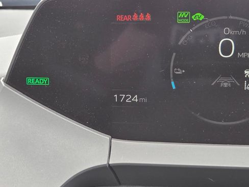 Used 2026 Toyota Prius Plug-In Hybrid FWD image 24