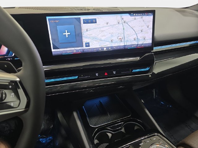 Certified 2024 BMW 530i xDrive w/ Executive Package AWD/4WD image 17