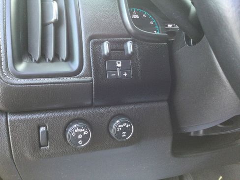 Used 2022 GMC Canyon Elevation w/ Elevation Premium Package image 10