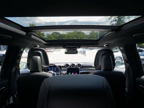 Certified 2025 Mercedes-Benz GLC 300 4MATIC image 35