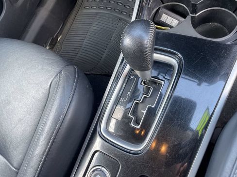 Used 2020 Mitsubishi Outlander SEL AWD/4WD image 27