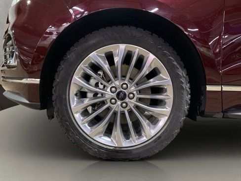 Used 2020 Ford Edge Titanium w/ Equipment Group 301A AWD/4WD image 28