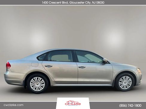 Used 2014 Volkswagen Passat 1.8T S image 5