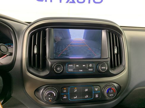 Used 2015 Chevrolet Colorado Z71 AWD/4WD image 25
