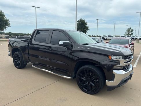 Used 2019 Chevrolet Silverado 1500 LT AWD/4WD image 5