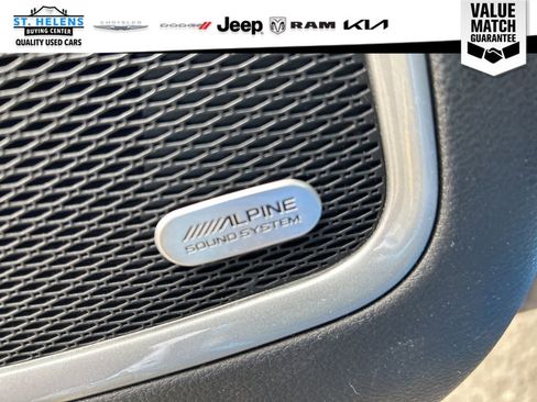 Used 2022 Jeep Compass Latitude w/ Sun and Sound Group AWD/4WD image 13