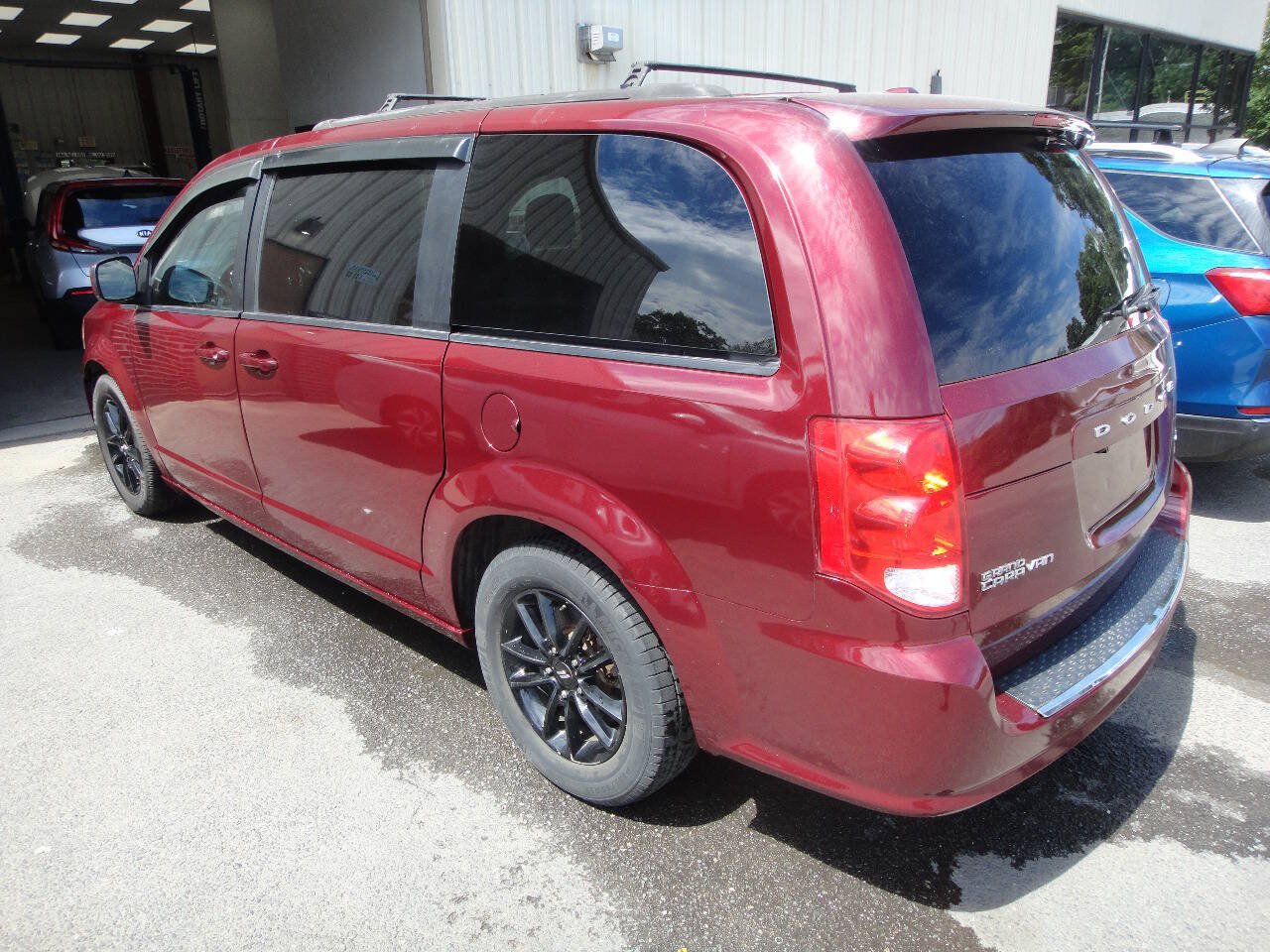 Used 2019 Dodge Grand Caravan GT FWD image 6