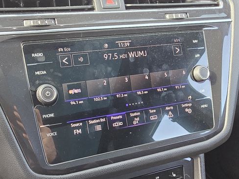 Used 2022 Volkswagen Tiguan SEL R-Line image 15