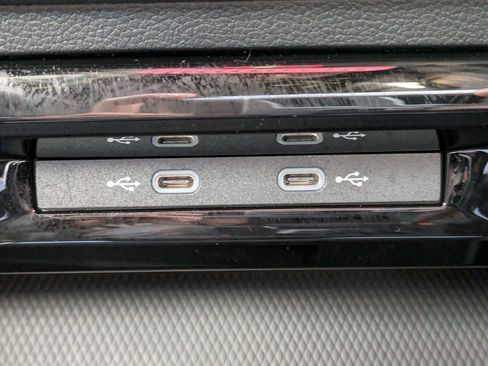 Certified 2026 Volkswagen GTI SE FWD image 29