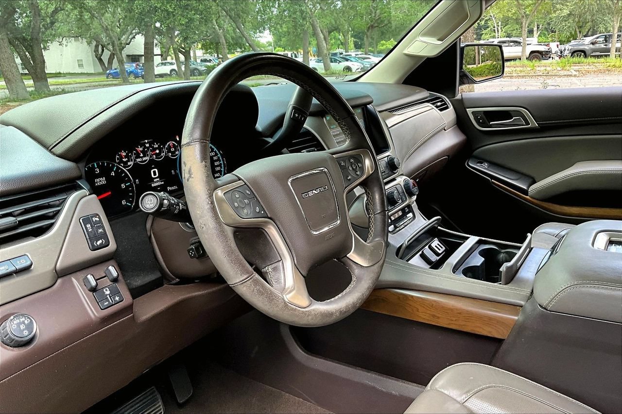 Used 2020 GMC Yukon Denali RWD image 14