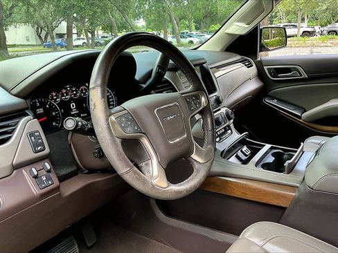 Used 2020 GMC Yukon Denali RWD image 14