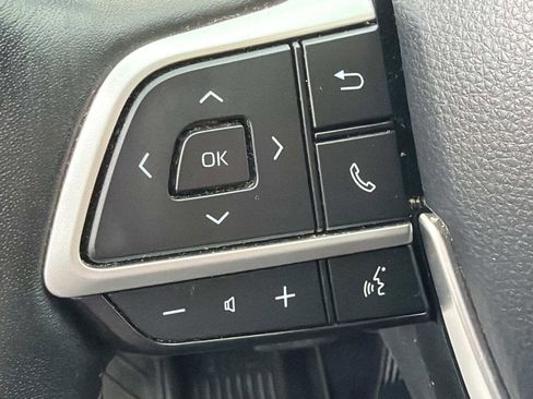 Used 2022 Toyota Highlander Platinum image 6