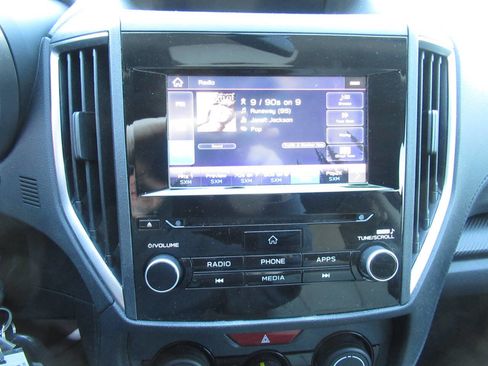 Used 2019 Subaru Impreza 2.0i Premium image 23