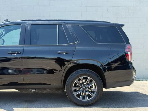 Used 2024 Chevrolet Tahoe Z71 w/ Luxury Package AWD/4WD image 5