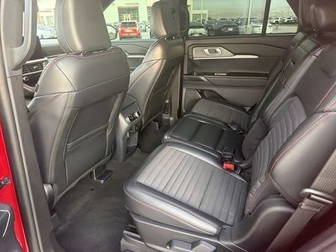 Used 2025 Ford Explorer ST-Line w/ ST-Line Street Pack AWD/4WD image 29