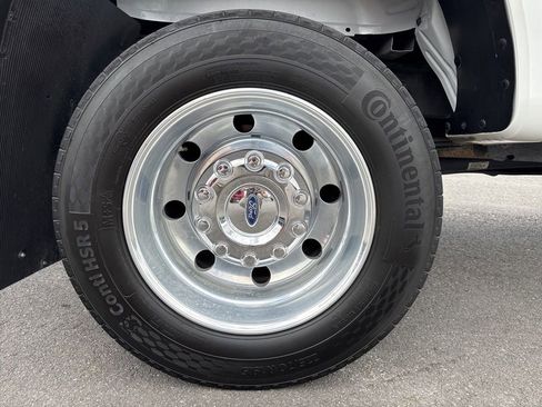 Used 2022 Ford F450 Limited w/ FX4 Off-Road Package image 12