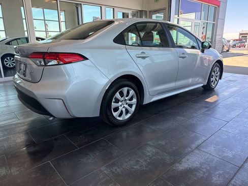 Used 2024 Toyota Corolla LE FWD image 7