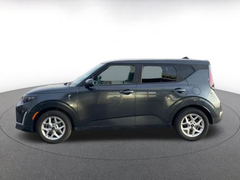 Used 2025 Kia Soul LX w/ LX Technology Package image 9