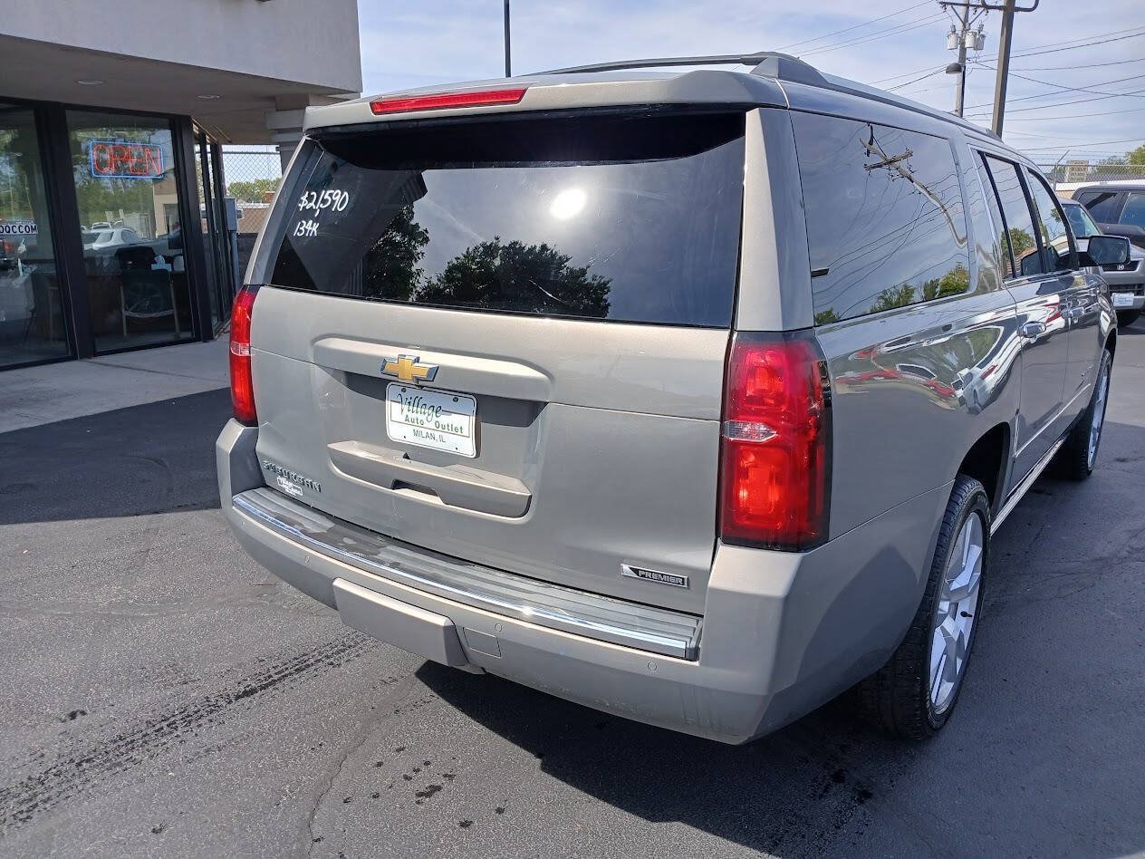 Used 2017 Chevrolet Suburban Premier AWD/4WD image 21