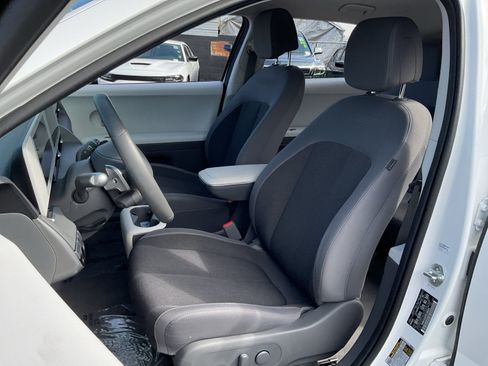 Used 2024 Hyundai Ioniq 5 SEL RWD image 17