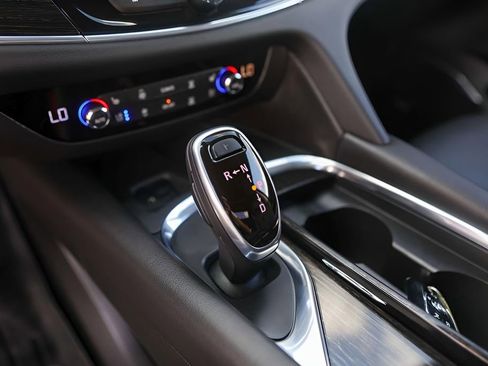 Used 2021 Buick Enclave Avenir w/ Avenir Technology Package image 22